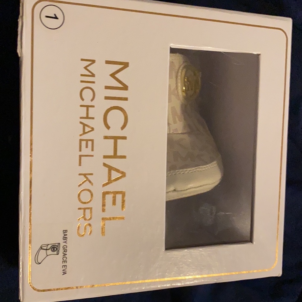Michale kors baby boots